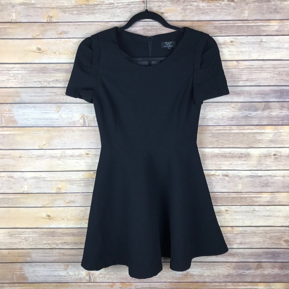 Six Crisp Days Dress Womens S Black Crepe Fit and Flare Short Sleeve Solid