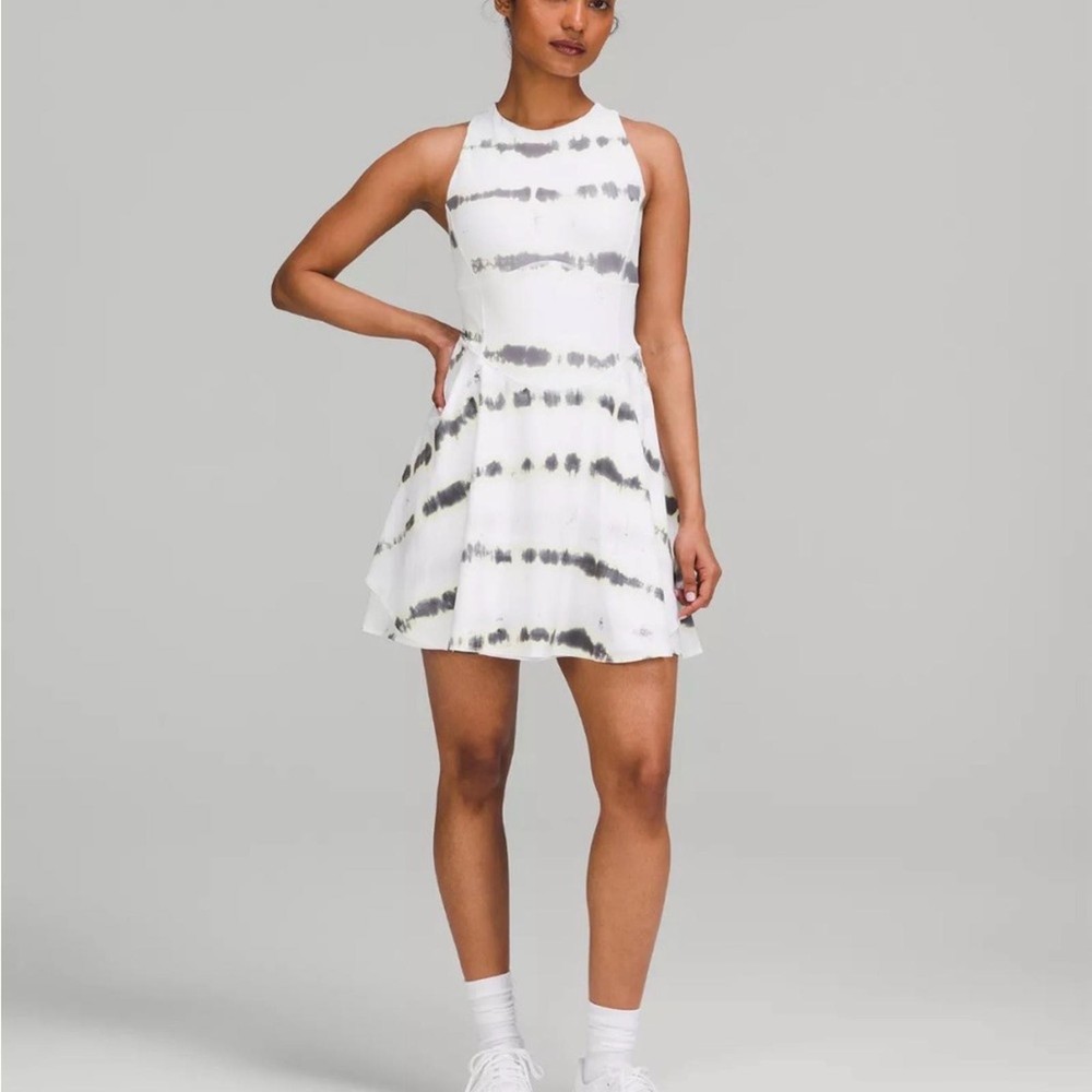 Lululemon Athletica Black and White Tie-Dye Mini Dress size 4