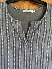 Solitaire Women’s Blue/White Striped V-Neck Sleeveless dress + pockets L Regular