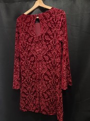 Beige By Eci Dress Womens Medium Red Velvet Floral Bell Sleeve Shift Party Short