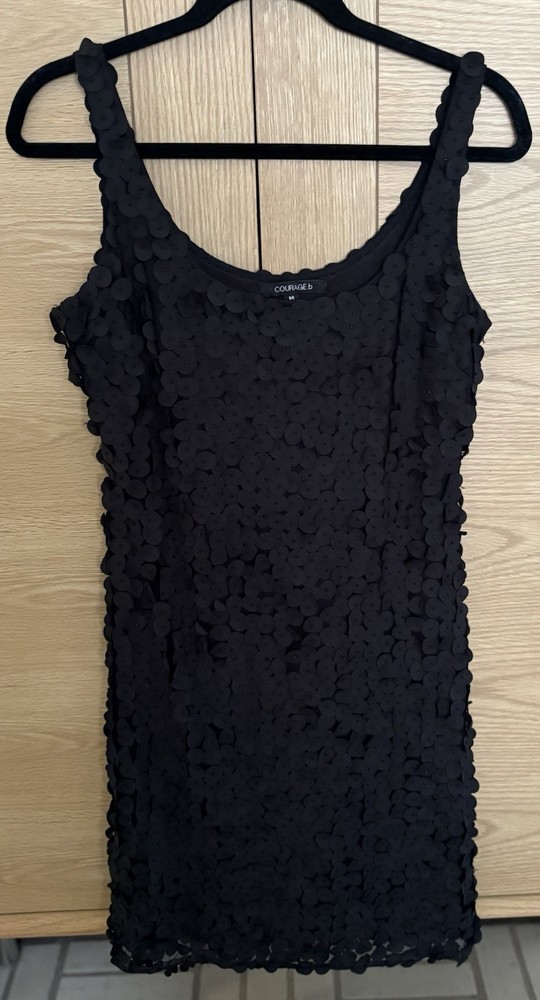 Women’s Courage.b Black Floral Appliqué Design Sleeveless Dress – Size M