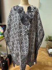 lovely HASLEMERE COLLECTIONS ladies short cotton grey mti print kaftan one size