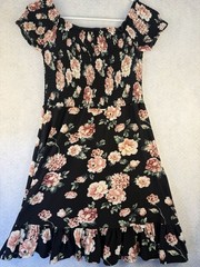 J for Justify Floral Off Shoulder Dress Women’s Large Black Pink Smocked Ruffle