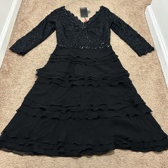 Tadashi Collection Sequin Ruffle 3/4 Sleeve Black Dress Size 6 Deep V Neck