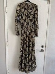 Boston Proper Gold Leaf Metallic Long Sleeve Maxi Dress- New with tags. Medium