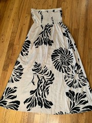 White Closet Elements Strapless Pleated Bodice Beige/Black Petal Print Dress S