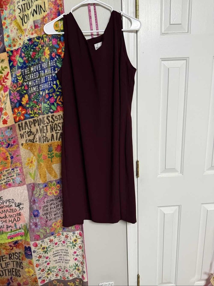 Women&rsquo;s Dark Purple Sleeveless V-Neck Tank Dress Knee Length