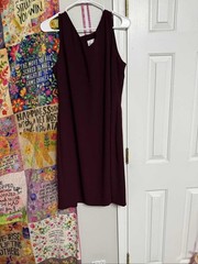 Women&rsquo;s Dark Purple Sleeveless V-Neck Tank Dress Knee Length