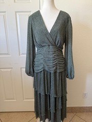 ASTR THE LABEL Midi Dress M Sage Green Floral V-Neck Ruched Tiered