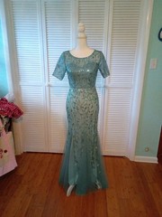 Adrianna Papell Sequin Leaf Pattern Mermaid Gown Size XS