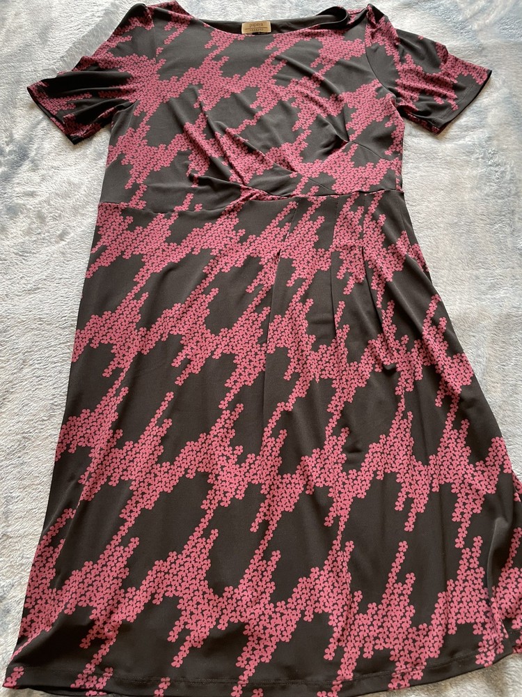 Papaya Women&rsquo;s Maroon Daisy Flower Print Dress Size 16 Holiday Summer