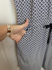 T By Talbots Small Athletic Lightweight Stretch Keyhole Dress Leaf Dot NWT Navy