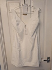Odd Muse Women&rsquo;s White The Ultimate Muse V-Neck Mini Dress