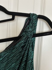 Cider Green & Black Solid One-Shoulder Pleated A-Line Midi Dress Sleeveless S
