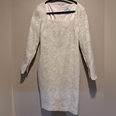 Badgley Mischka Stunning Cream Long Sleeve Dress with Gold Accent Detail Sz 6