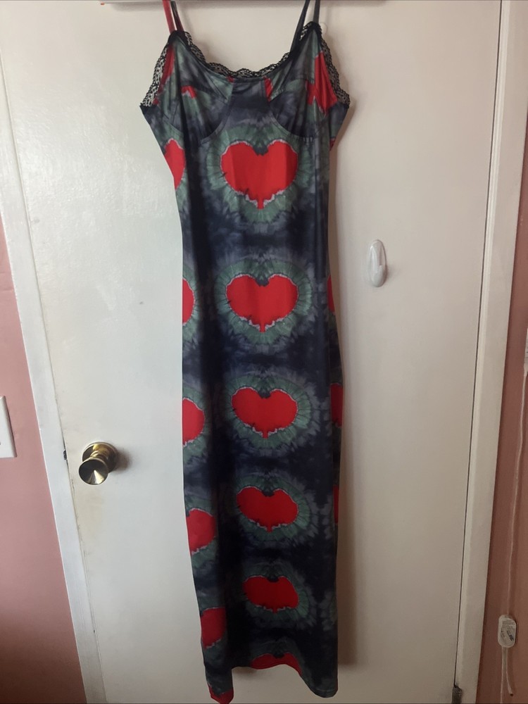 Women’s Dress Heart Pattern Brand New Never Worn No Tags Long