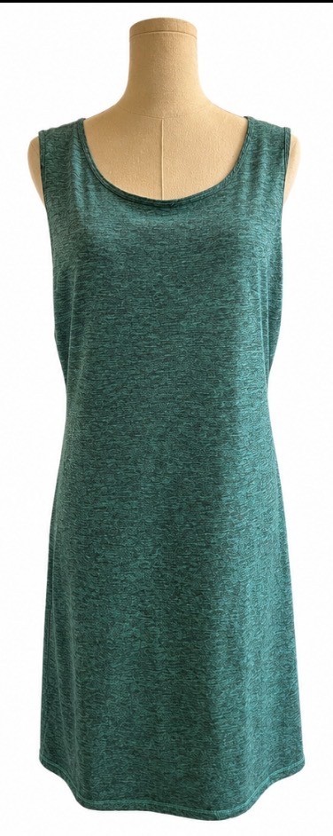 Patagonia Women’s Large Green Sleeveless Athletic Dress Open Back Travel Hiking