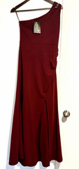 WOOSEA Women’s Burgundy Long Gown M One Shoulder Sleeveless Solid Regular
