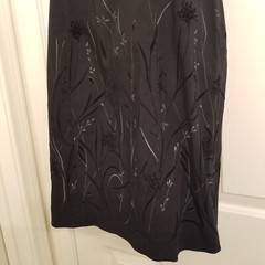 YL Brand Black Sheath with Velvet Frond Stem Overlay Dress After 5 Cocktail SZ 4