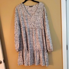 SHEIN Black and White Long Sleeve Dress