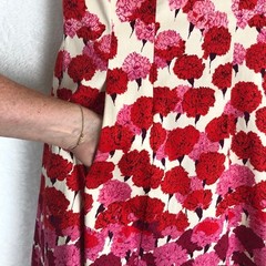 MAGGY LONDON Carnation Floral Fit & Flare Sleeveless Dress Sz 4 Pink Red Pockets