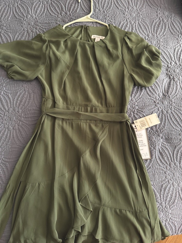 B. Darlin Green Fit & Flare Belted Puff Sleeve Ruffle Dress Juniors 1/2 NWT
