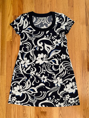 Chico’s Size 2 (Large) Knit Dress Short Sleeve Navy/White Floral Stretch (B6)