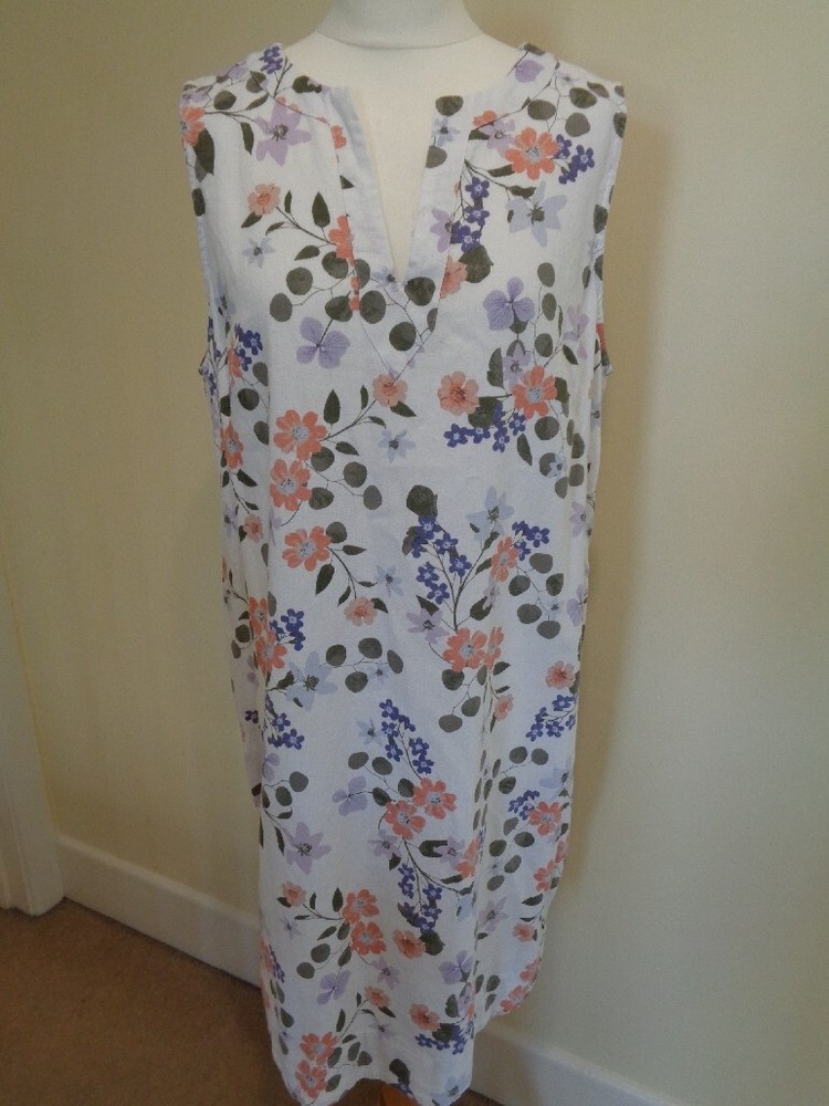M&S COLLECTION WHITE AND MULTI FLORAL PRINT V NECK LINEN MIX DRESS – SIZE 18