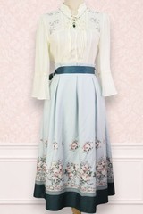 axes femme 2pc Set White Lily Embroidery Top & Mint Green Floral Skirt 5120050a