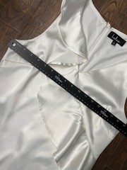NEW WOMENS LULUS SHINY WHITE V-NECK SLEEVELESS RUFFLE KNEE LENGTH SHEATH DRESS S