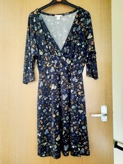 H&M Navy Blue Floral 3/4 Sleeve Knee Length Dress Size S