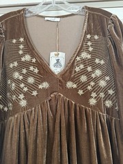 🦋Easel Brown Velvet Long Sleeve Babydoll Dress w Gold Shiny Star Embroidery NWT