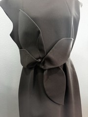 Ted Baker London Black Solid Round Neck Sleeveless Sheath Knee Dress Bow Zip 4