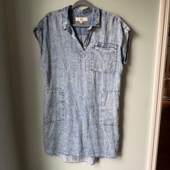 Thread & Supply Dress 100% Tencel Denim Look Short Sleeve Pockets V-Neck SZ S