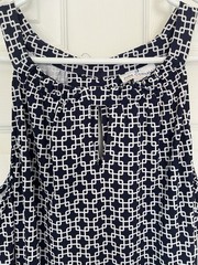 Jude Connally Blue White Geometric Shift Knee Dress Knit Stretch Keyhole S