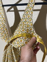 HoliChic Elegant Yellow Patterned Dress No size tag or material composition