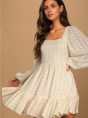 Lulu’s ‘Only you & I” cream long sleeve tie back dress S