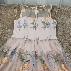 Jessica Howard Women Beige Sheer Boho Embroiderd Floral Lined Dress Size 8