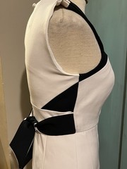 Milly Elegant Tailored Flattering White & Black Sheath Pencil Skirt Dress Size 2