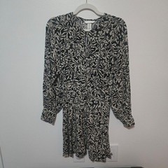 H&M Black & Cream Floral Long Sleeve Dress Size Small