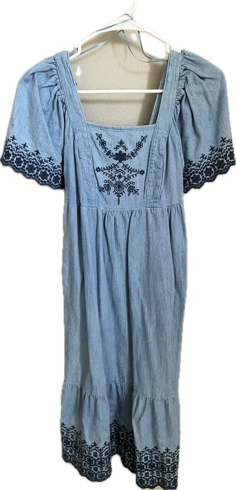 Old navy chambray Square Neck Embroidered Puff Short Sleeve Midi Dress Size XS