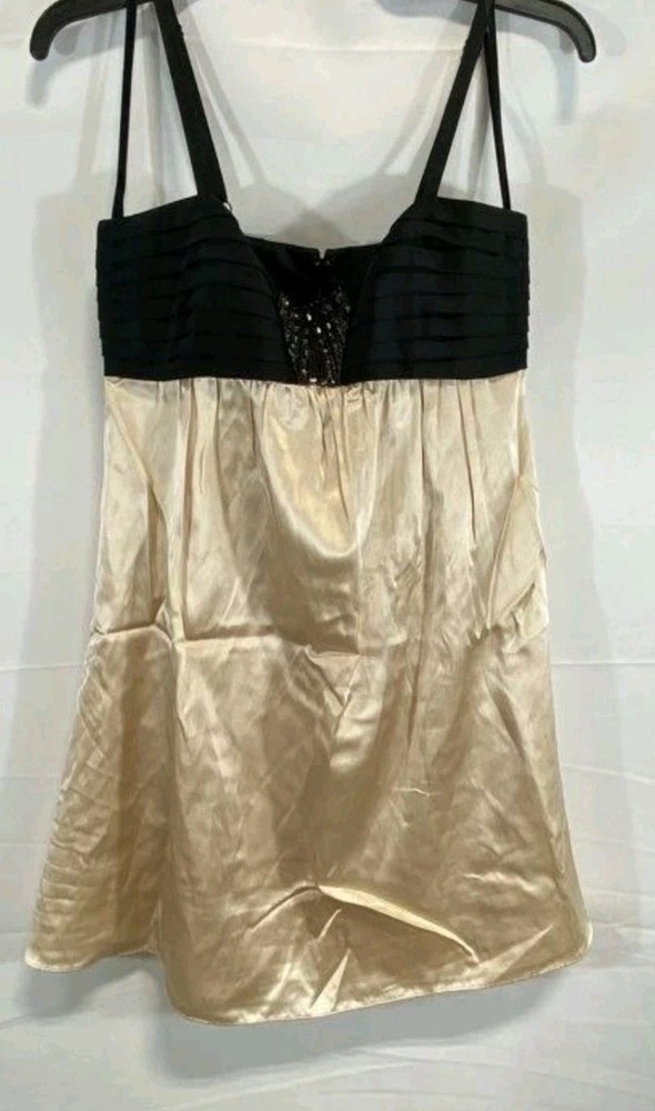 BCBG MaxAzria Women&rsquo;s Brulee Solid Beaded Mini Dress, Baby Doll Size 4
