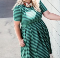 NEW LuLaRoe Black Pink/Green Blush Roses Amelia Pleated Pockets M 10/12 🦄 NWT