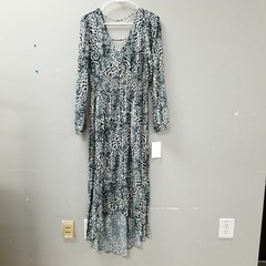 NWT Lola Grace Gray Leopard Pattern Long Sleeve Smocked Maxi Dress Leg Slit Sz M