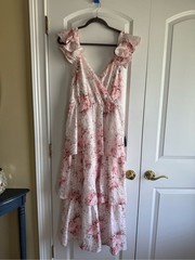 Lulu&rsquo;s Pink Floral Tiered Maxi Dress with Ruffle Straps, L, new with tags!