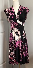 G.H. Bass & Co. Black V-neck Floral A-line Midi Dress Size 6