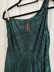 Cider Green & Black Solid One-Shoulder Pleated A-Line Midi Dress Sleeveless S