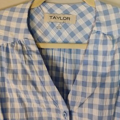 Taylor size 4 Small Blue Gingham Button Front Dress with Bow Silky NWOT