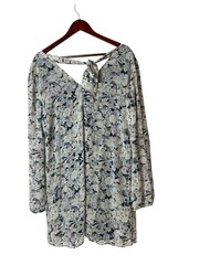 BCBGENERATION Women&rsquo;s Regular Pleated Tie Back Shift Dress Floral V neck Size L