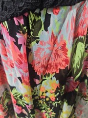 B. DARLIN, JUNIOR&rsquo;S BLACK/HOT PINK POLY BL SLEEVELESS FLORAL ASY DRESS, SIZE 7/8
